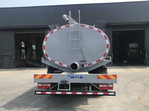 程力威牌CLW5160GXE6ZS型吸糞車(chē)